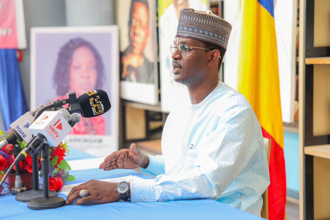 𝐌𝐨𝐢𝐬 𝐝𝐮 𝐋𝐢𝐯𝐫𝐞 𝐞𝐭 𝐝𝐞 𝐥𝐚 𝐋𝐞𝐜𝐭𝐮𝐫𝐞 

À l’approche du mois de novembre, nous nous apprêtons à célébrer un rendez-vous cher à notre nation : le Mois du Livre et de la Lecture. Ce mercredi 15 octobre, depuis la Bibliothèque Nationale du Tchad, nous avons eu le