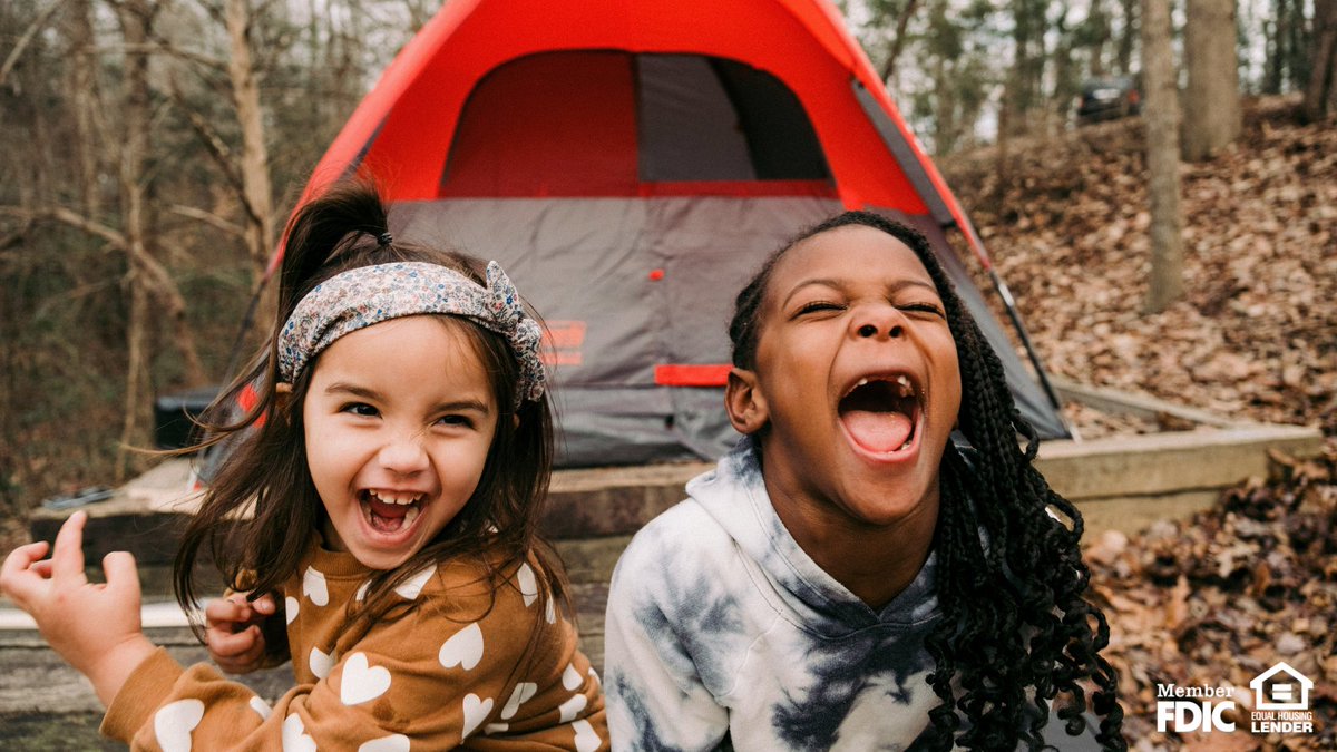 ForbrightBank's tweet image. Everybody faces unplanned expenses from time to time, which is why having money set aside in an emergency fund is so important. But with the holiday season fast approaching, how can you balance saving money for both? 💵

Head to the link in our description to discover our tips!