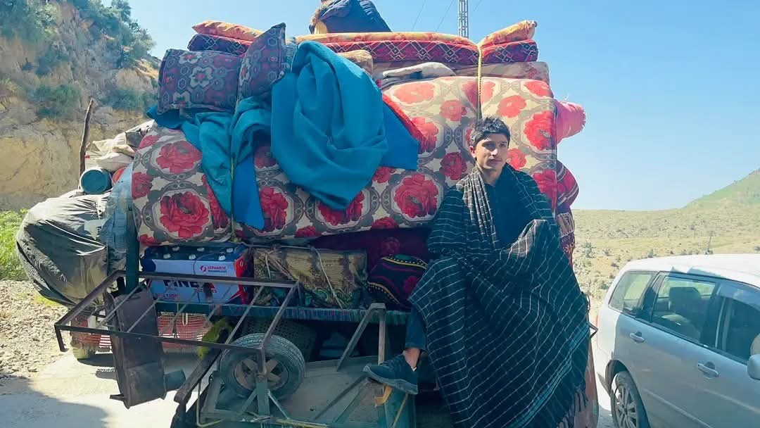 Qabail19's tweet photo. کئی میگا آپریشن کرنے کے باجود ایک اور آپریشن کرنا عوام کو ذلیل کرنے کے علاوہ کچھ نہیں ـــ

#StopMilitaryOperationInCentralKurram https://t.co/RHp4mR1T5x
