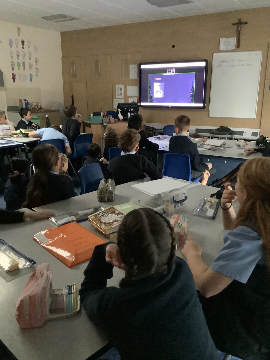 Year 5 had an online author talk today with Piers Torday who told us all about how he became a writer and about the books he has written!