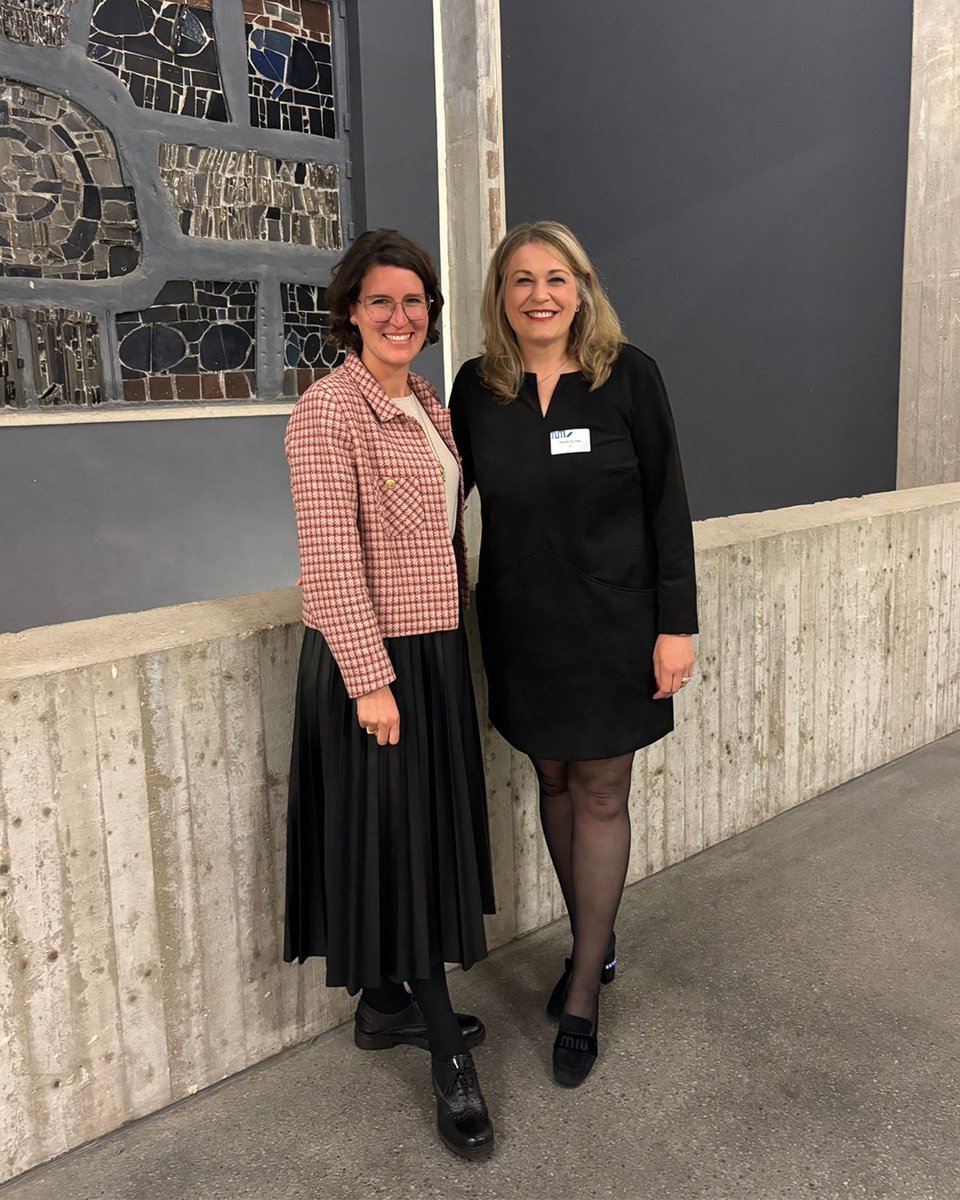 New faces. Fresh perspectives. Bold ambitions.
Seit 1.10. ist EY Consulting Partner des Masterprogramms FIM an der TU München 🎓 – gemeinsam mit den Studierenden gestalten wir Zukunft. Stay tuned!