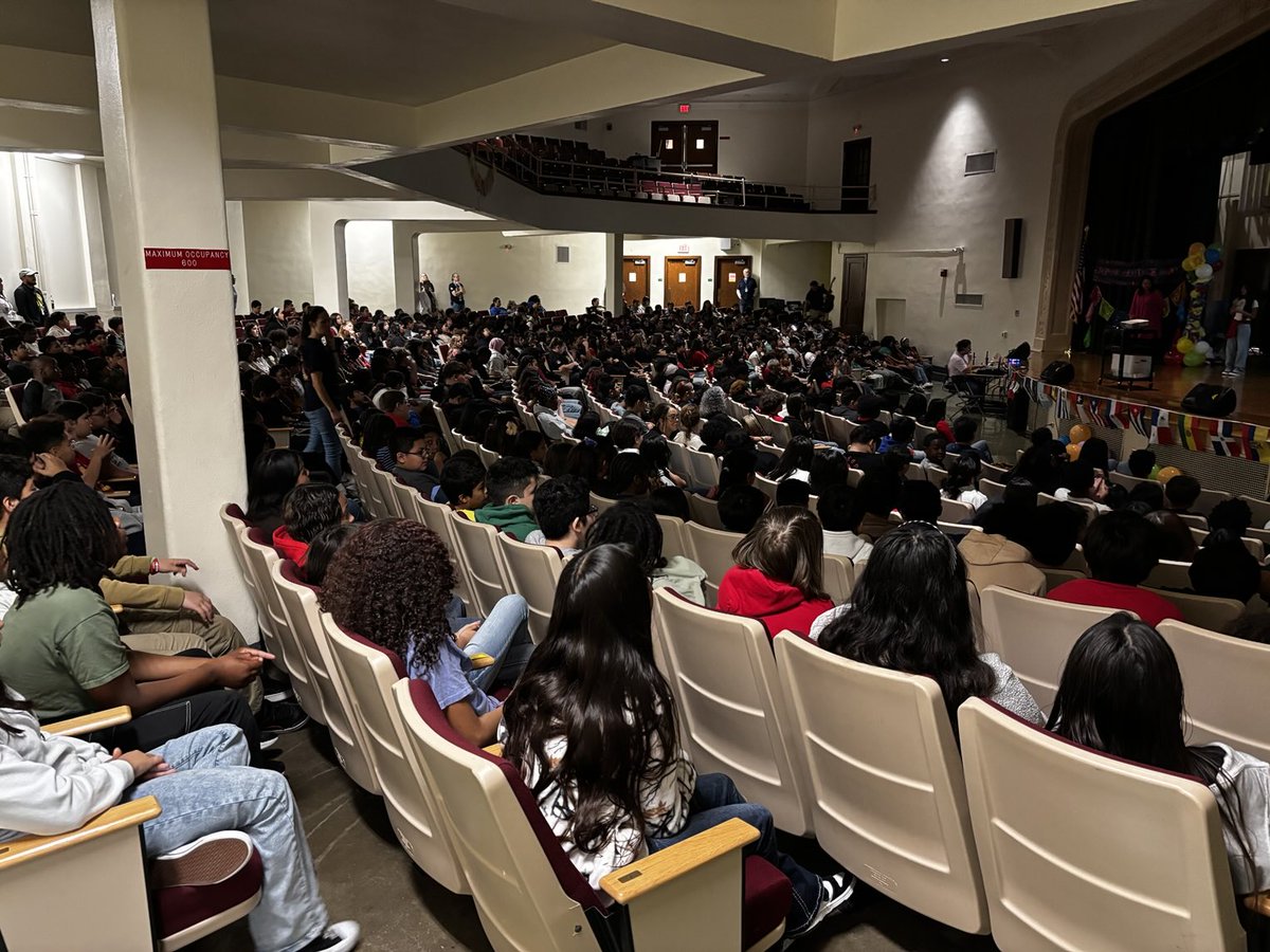 RosedaleMiddle's tweet photo. Hispanic Heritage Assembly was a hit today!  Great job to all our students and staff for a great program!  ⁦@kckschools⁩ https://t.co/NQrCfiovFq