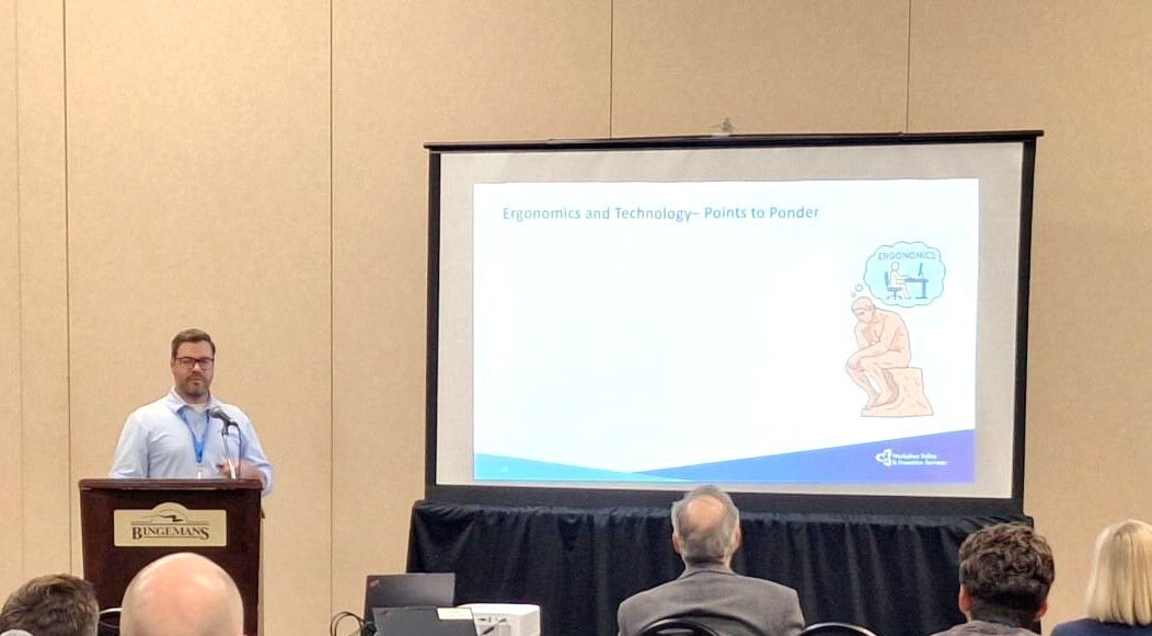 WSPS_NEWS's tweet image. Exoskeletons, wearables, VR — oh my! 🤖 

No this isn't the future. It's the #PIP_Conf, right here in #Kitchener.

Nathan Birtch - WSPS Specialized Consultant (Ergonomics), is diving into tech transforming our workplaces. From motion capture to virtual training, these innovations