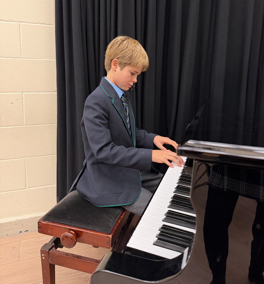 RGSprep's tweet image. Congratulations to William who&apos;s been awarded a bronze medal in the Original Composition category at the London Young Musician Competition for his latest piece, “Le Grand Galop” - A fantastic achievement!

#RGSPrep #PrepSchoolSurrey #SchoolMusic #IndependentEducation