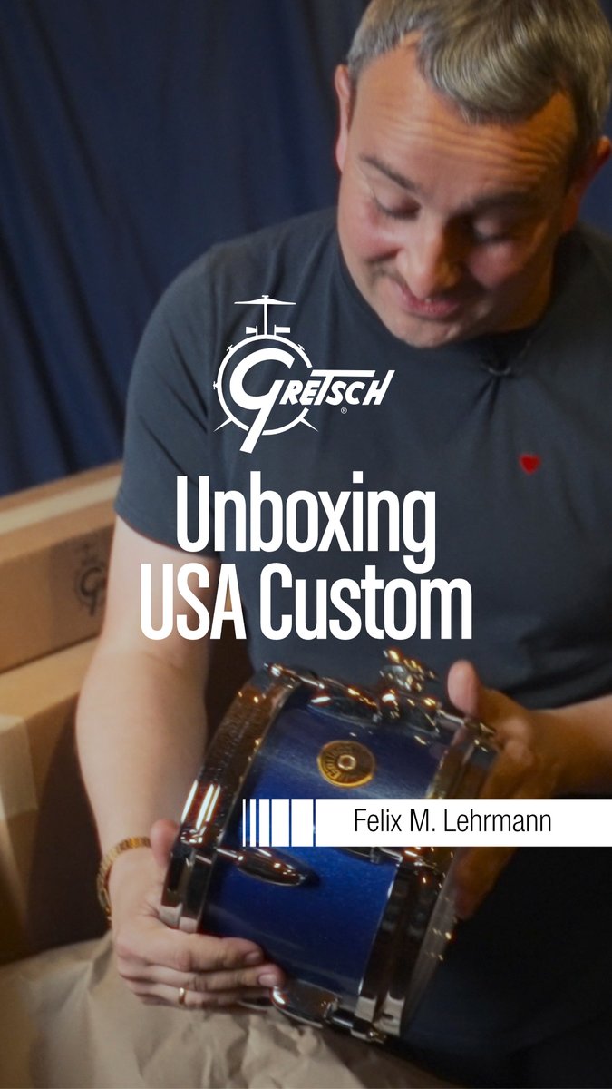gretschdrums's tweet photo. New kit day = best day.
Felix M. Lehrmann tears into his brand-new Gretsch USA Custom tour kit in Mystique Blue Gloss.

👉 Watch the full unboxing on YouTube @gretschdrumsusa

#FelixLehrmann #GretschDrums #USACustom #MystiqueBlueGloss #ThatGreatGretschSound #CustomKit https://t.co/fFa6vkKI2z
