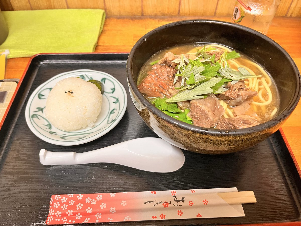 ここ最近ずーっと思ってたんです。

「牛そば(石垣感のあるやつ)が食べたい！」

と思ってました。

仙台近辺で牛そば出してるとこってあるんですかねー😓？
それっぽいの見たこと無いんですよ...😢

アンブレラ(石垣)の牛そば美味かったなぁ...