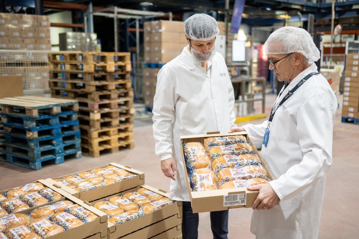 🏗️ He aprendido que el área de #organización industrial no solo sostiene el día a día de la empresa, sino que impulsa su transformación. En un entorno exigente, donde eficiencia, flexibilidad y escalabilidad son clave, esta área se convierte en motor estratégico. #FelizMiércoles