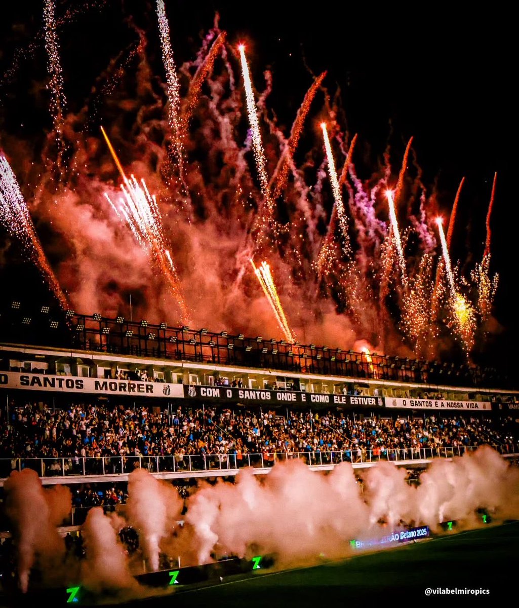 SantosFC's tweet image. Noite de #ClássicoAlvinegro no Alçapão! 🔥⚪️⚫️