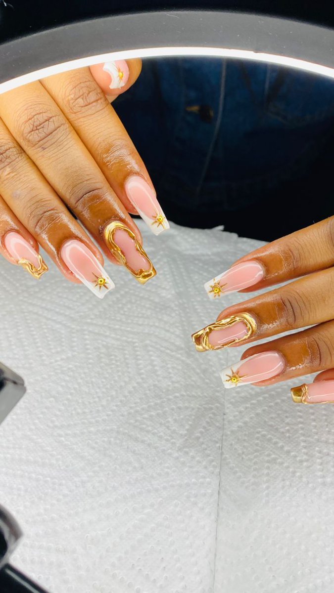 Sebenele Mdlovu, a Moya Design Your Future alumni, offers affordable nail services. Her business is located at Mahlanya Carwash, opposite Gogo's Foods Restaurant. Manicure start from E100, and pedicure start from E50. Appointments can be booked by calling 76505613 or 79787087.