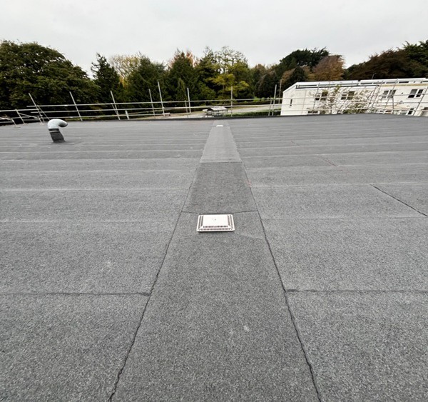 TRS_Roofing's tweet photo. Great progress has been made at Barnstaple Fire Station this week.
The Appliance Bay section has now been completed using the Garland UK Stress Ply Flex System,
We’ve also made great progress on the Main Roof, where the new tapered insulation will be installed. https://t.co/ZXtQo8iF9d