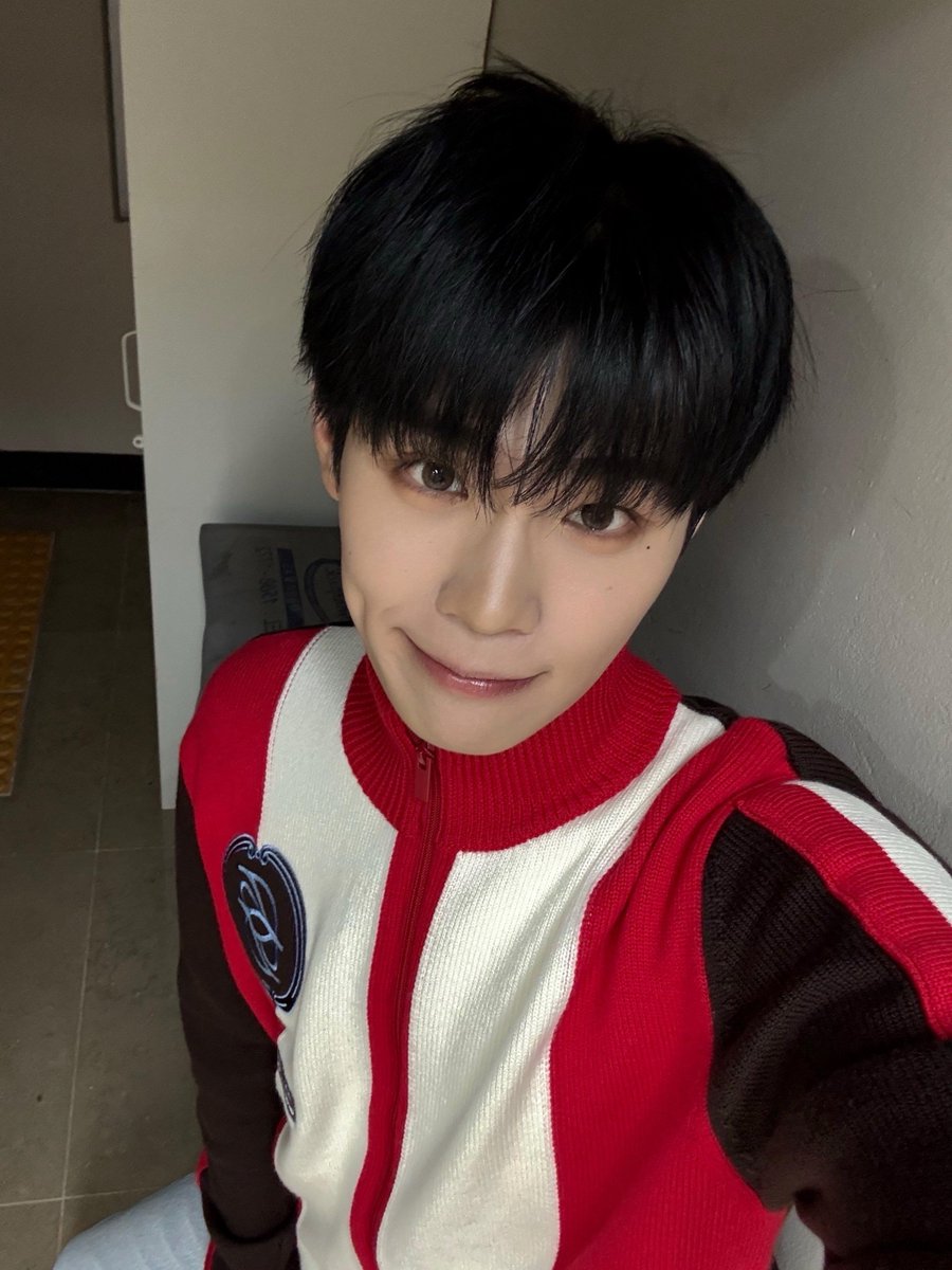 251015 🐥📸 11:11PM KST