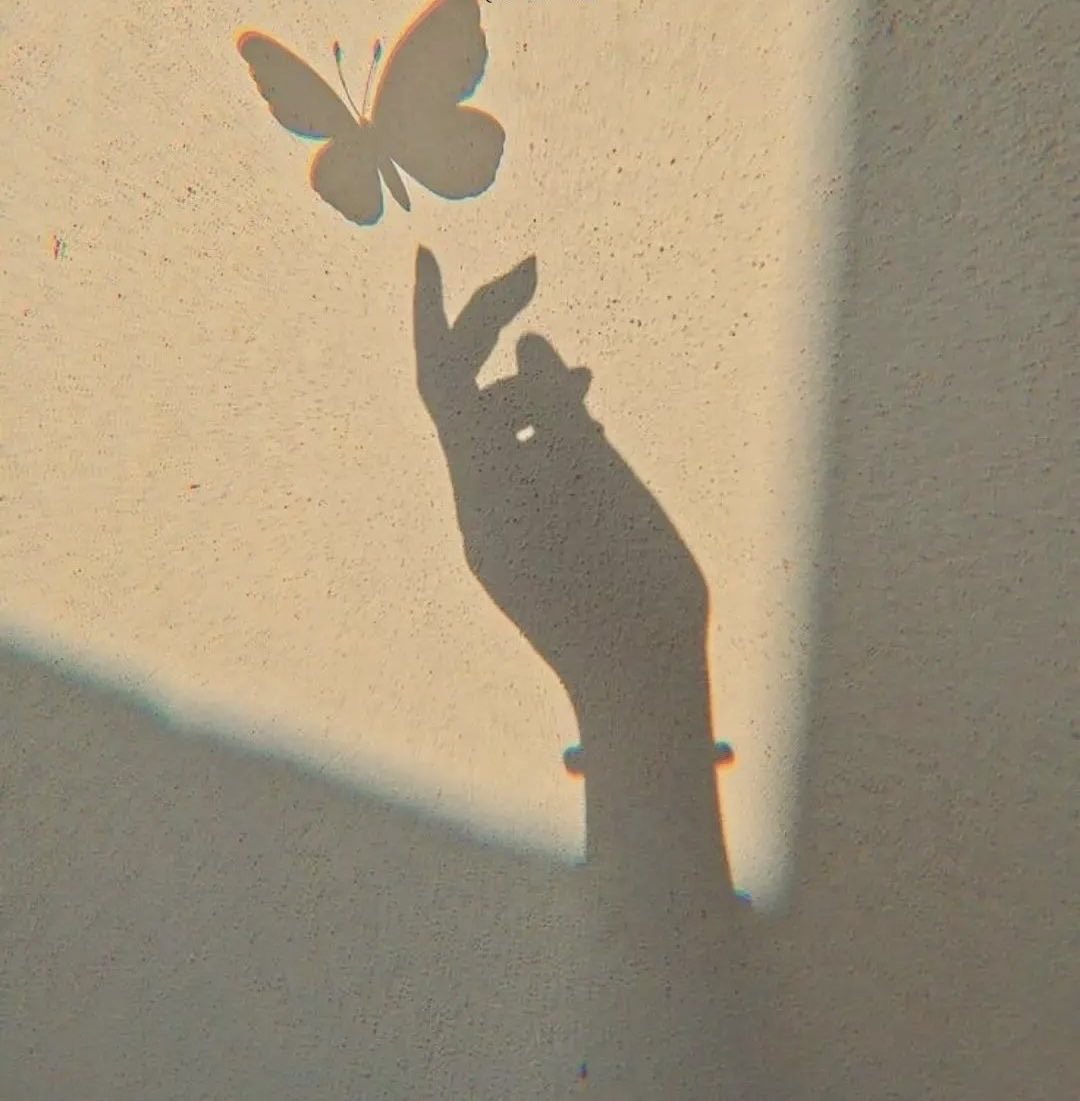 #رساله_لقلبك

لأن اليقين محطة الوصول 
                  كُنا نُطيل الرحلة بالظنون⚓️