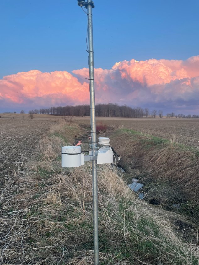 Need to update your station or add local weather data?  

I have secured a number of refurbished <a href="/Metos_Canada/">@Metos_NorthAmerica</a>  EcoD3 weather stations with Ultra Sonic Wind (no moving parts). These are full function stations that can meet any crop modeling need, including recording soil moisture