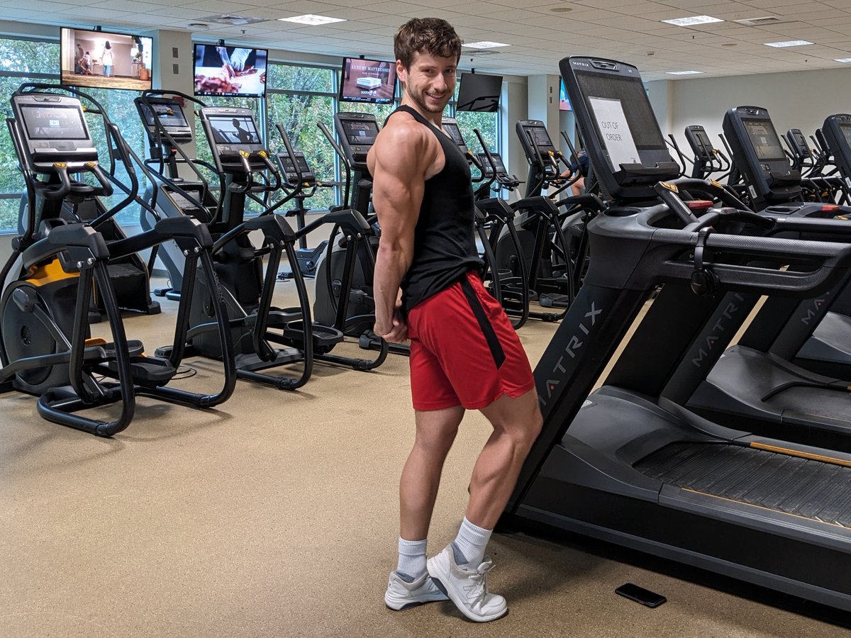 After years of grinding in silence, I’m stepping on stage for my first bodybuilding competition.

💪 OCB Natural Bodybuilding Show
📅 Nov 22, 2025
📍 Woonsocket, RI
🎟️ ocbonline.com/events/tickets…

Grateful for anyone who can pull up and support ⚡🔥