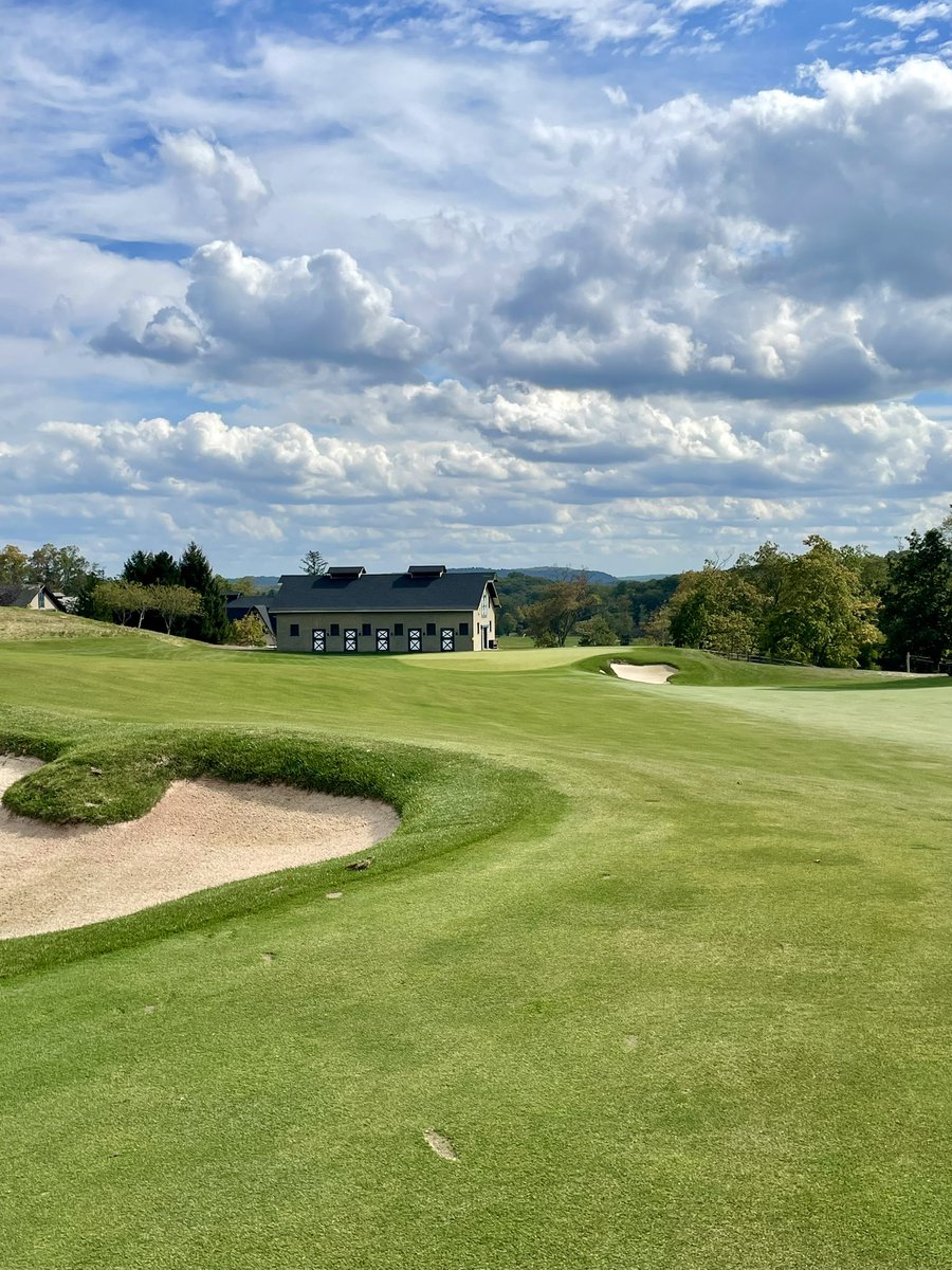 ISOFairways's tweet image. Hamilton Farm Golf Club (Highlands)- Gladstone, NJ

The big brother to the aforementioned Hickory Course, the Highlands Course was built in 1998 adjacent to the US Equestrian team’s Olympic training facility.

This Hurdzan &amp;amp; Fry product is captivating throughout and flat out fun.…