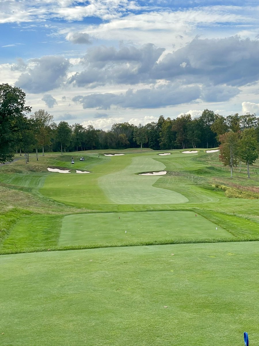 ISOFairways's tweet image. Hamilton Farm Golf Club (Highlands)- Gladstone, NJ

The big brother to the aforementioned Hickory Course, the Highlands Course was built in 1998 adjacent to the US Equestrian team’s Olympic training facility.

This Hurdzan &amp;amp; Fry product is captivating throughout and flat out fun.…