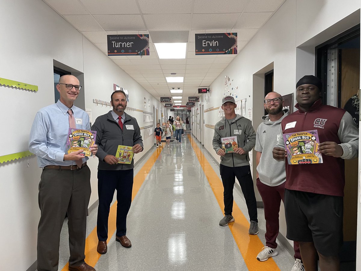 TC_Schools_KY's tweet image. Read, Lead, Succeed began yesterday with our 2nd grade students! Community members and organizations will read to students monthly to encourage reading, attendance, and good character!
Thank you to everyone who participated yesterday!
#tcpride #tccares #tcpc #TCFRC