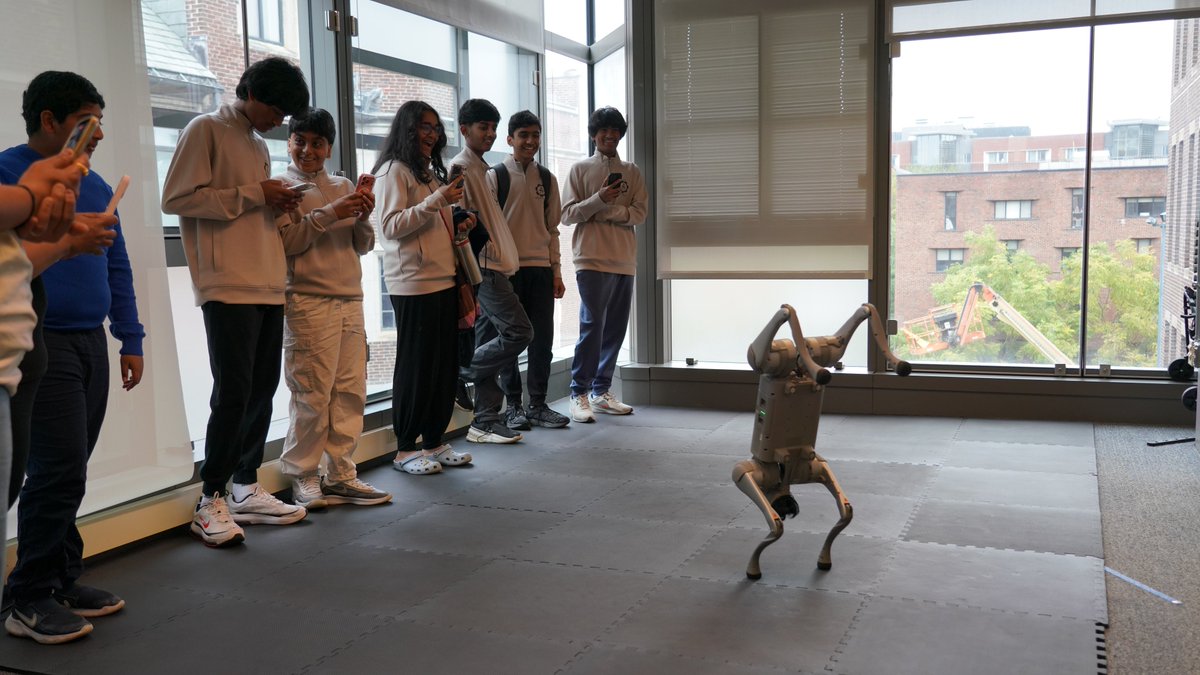 GRASPlab's tweet image. We hope the students from FTC Architects had a wonderful time at the GRASP Lab!
A BIG Thank you to our presenters for taking time out of their busy Fall Semester to showcase their work!!!

#GRASP #GRASPLab #GRASPTour #GRASPRobots