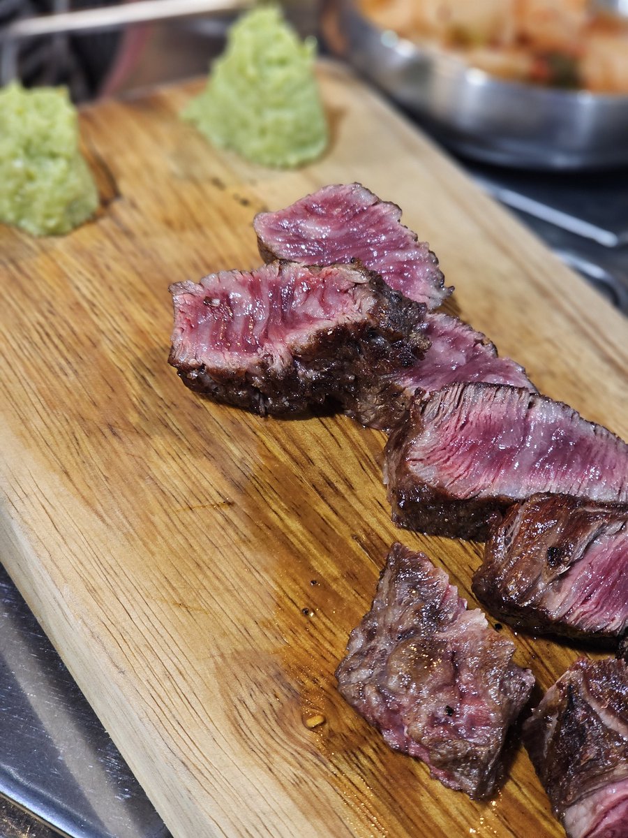 msRobin__'s tweet image. 요즘 MZ 변태들 아주 노견 무서운줄을 모르지...
트로이의 목마가 된 심정으로
왜장을 껴안고 남강으로 뛰어든 논개의 심정으로
13주만의 폭식을 마다않고 이한몸 불태운바...
11월 약속의 그날...  몽에서 위스키 미리 감사 🤣🤣🤣🤣🤣🤣🤣

@roxataasi 
인증샷 데드라인 내일 오전 8시 ^^