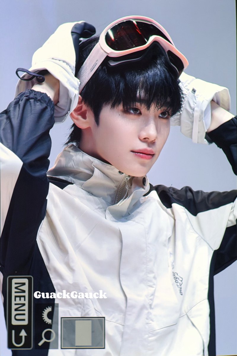 251015 애플뮤직

#김태래 #KIMTAERAE #태래 #taerae #ZB1   #제로베이스원   #zerobaseone   #テレ