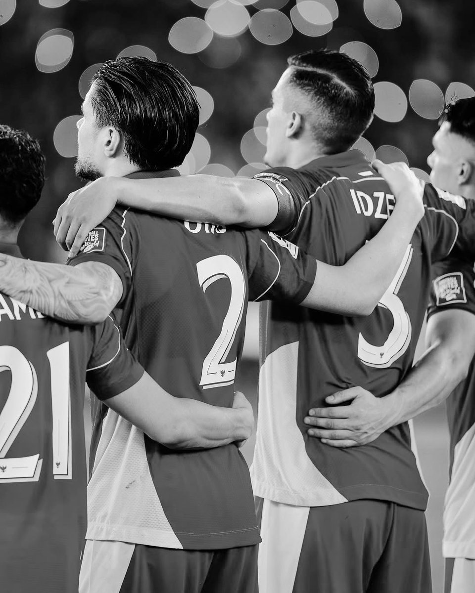 FaktaSepakbola's tweet photo. Kita semua ingin percaya pada proses, tapi dulu proses pada era coach STY justru diputus saat sedang berkembang. 

Kini federasi kembali bicara soal “percaya proses”, padahal setiap kali mulai, kita selalu dipaksa kembali ke titik nol.🇮🇩��� https://t.co/3RJIokhDKt