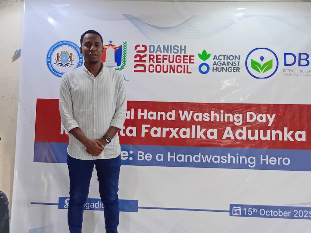 Sasdosom's tweet image. 🧼 SASDO is proud to join #GlobalHandwashingDay 2025 held at Jowhar International Hotel under the theme “Be a Handwashing Hero.” 💧

Together, let’s promote hygiene, prevent diseases, and build a healthier Somalia! 🇸🇴🤝

#BeAHandwashingHero #SASDO #CleanHandsSaveLives #Community