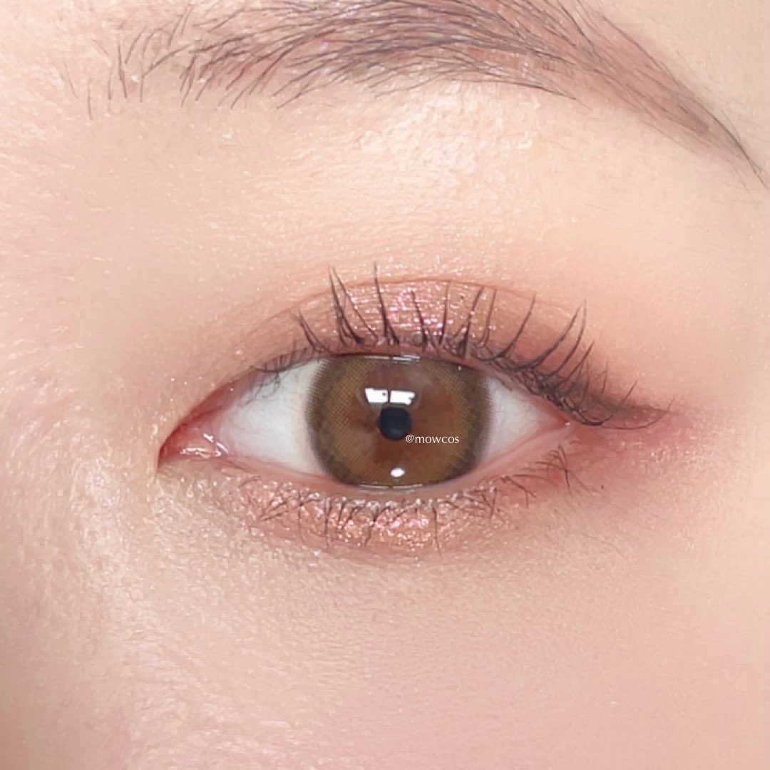 mowcos_'s tweet photo. ✧BOBBI BROWN 
リュクスメタルローズアイシャドウパレット
インカンデスント
✧melloew ブラウンシュー

気温が下がってくると使いたくなるボビイのパレット🫶🏻ダークブラウンのカラコンでこっくりまとめるのが気分！

#ad #リリーアンナ #カラコン #カラコンレポ
#メロール #ブラウンシュー https://t.co/z5oDLgQV9t