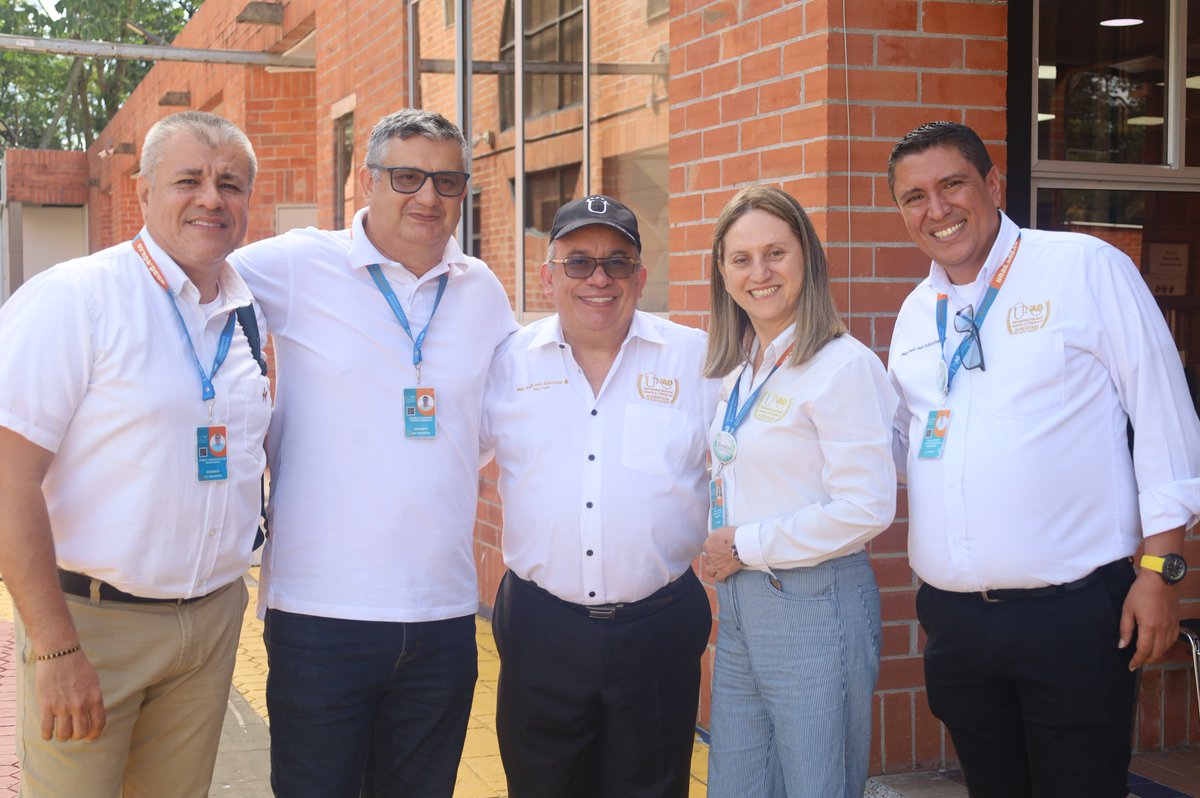 UniversidadUNAD's tweet photo. #AEstaHora damos inicio al despliegue estratégico de la @unadzao, desde el municipio de Acacías.

Durante tres días, líderes unadistas de los centros de Cumaral, Guainía, Leticia, Puerto Carreño, San José del Guaviare y Yopal compartirán los logros, estrategias y planes que fortalecen el desarrollo de la UNAD en esta región 🇨🇴.

Un espacio de articulación y crecimiento que reafirma el compromiso de nuestra universidad con el progreso y bienestar de su comunidad 💛.

¡Mantente conectado para enterarte de todo lo que tenemos para contarte de esta región!

#DesplieguesZonalesUNAD