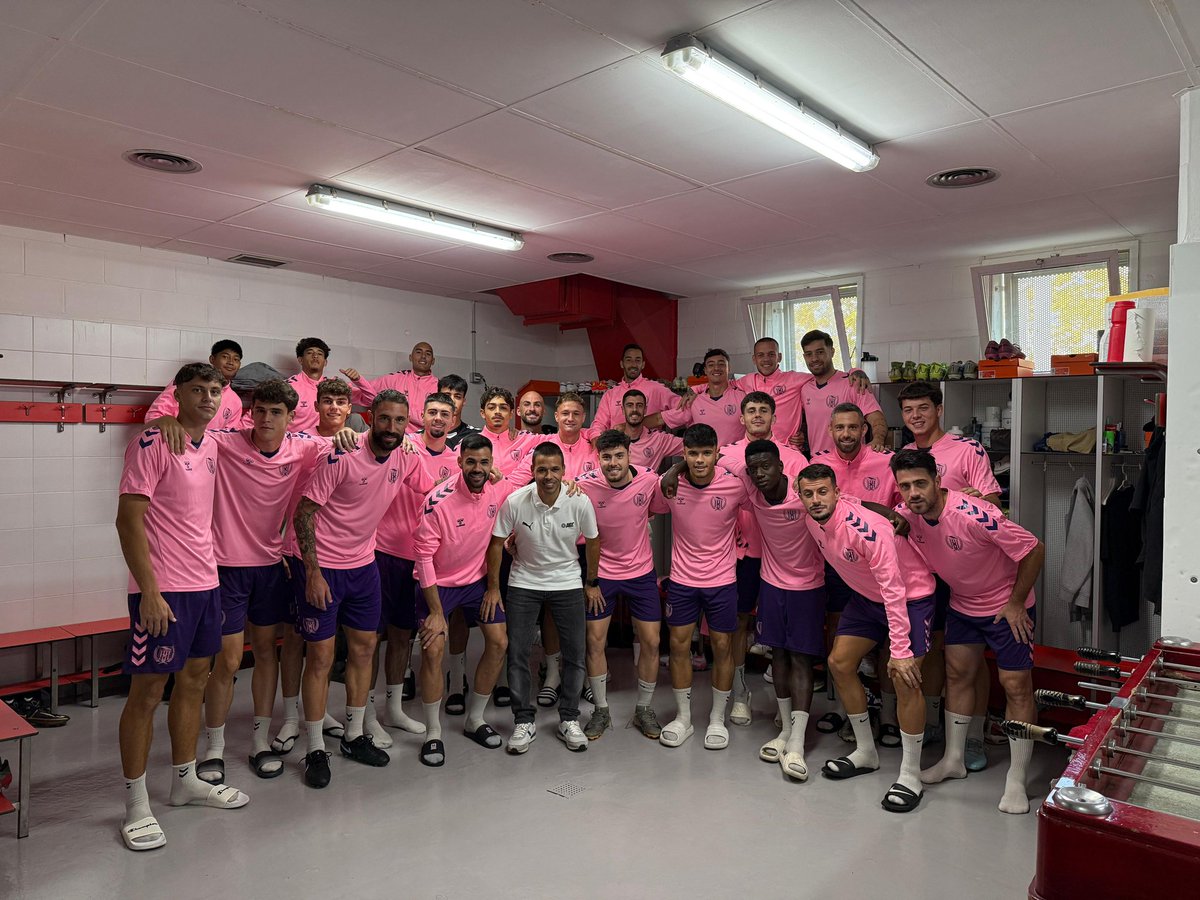 📝 Aquest dimecres visita de <a href="/FelipeSanchon/">Felipe Sanchón</a> per informar de qüestions referents a l'<a href="/afefutbol/">AFE</a>.