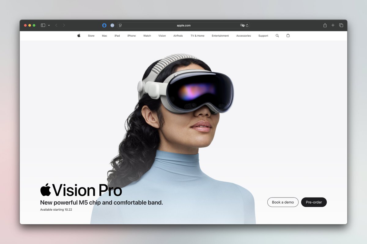 twannl's tweet image. NEW: Vision Pro &amp;amp; MacBook Pro M5 ✨
Which one is an instant buy for you?

#MacBookPro #Apple #VisionPro #swiftdevelopment #iosdevelopment