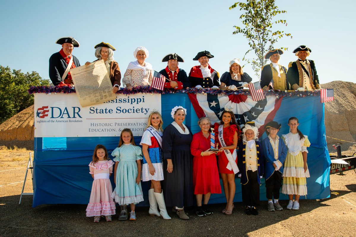 MSStateFair's tweet image. The Great American Parade brought out the very best in American pride! Congratulations to our Most Patriotic Winners and a huge thank you to all the creative participants who made the parade such a highlight of the State Fair. 🎡🎉
First place - Brandon High School Band
Second…