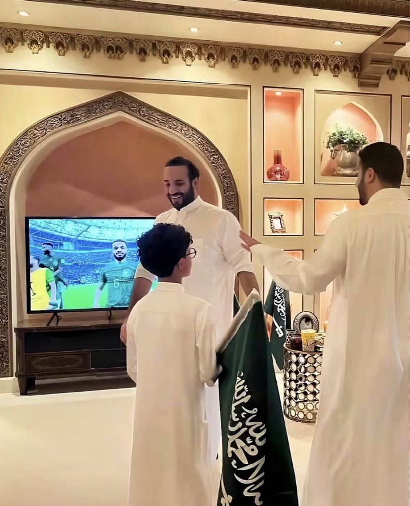 أخضر عبر.. زي القمر 🇸🇦