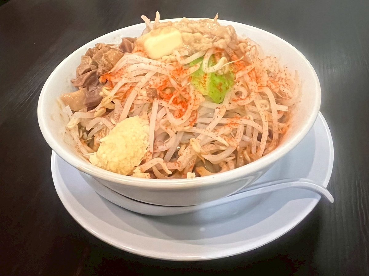 ✨
✨いつも御来店誠にありがとうございます!(´▽｀)
🙇‍

さて、この度
秋メニューを販売開始しました‼️👏🏻·͜·👏🏻·͜·👏🏻·͜·

「辛味噌まぜそば」です👍🏻👍

辛いの好きな人は勿論！
辛くないのも提供できます(*^^*)✋

ぜひぜひご賞味くださいませ(⁎ᴗ͈ˬᴗ͈⁎)