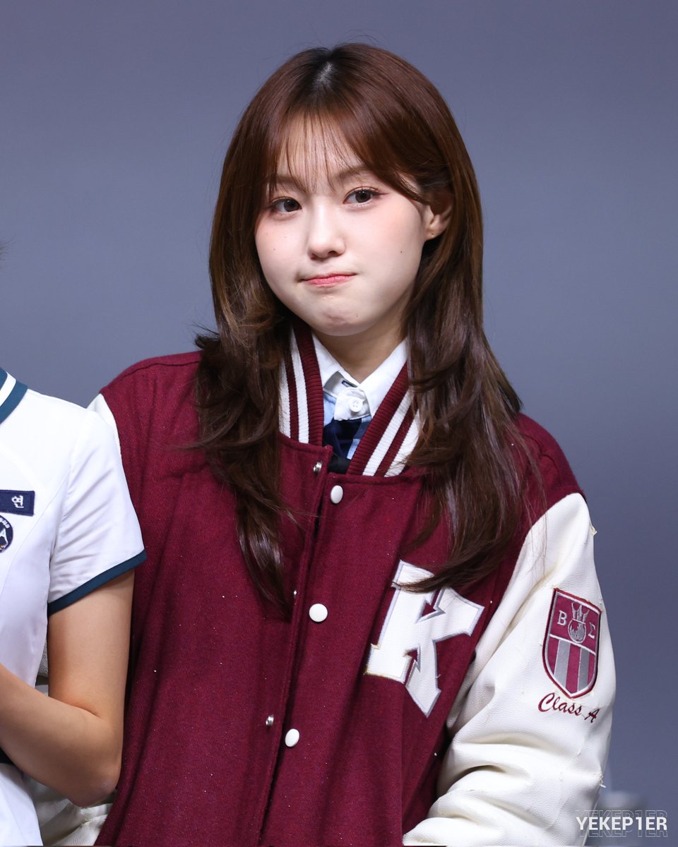250924 Fan sign 

#kep1er #chaehyun #采炫 #金采炫 #케플러 #채현 #キムチェヒョン