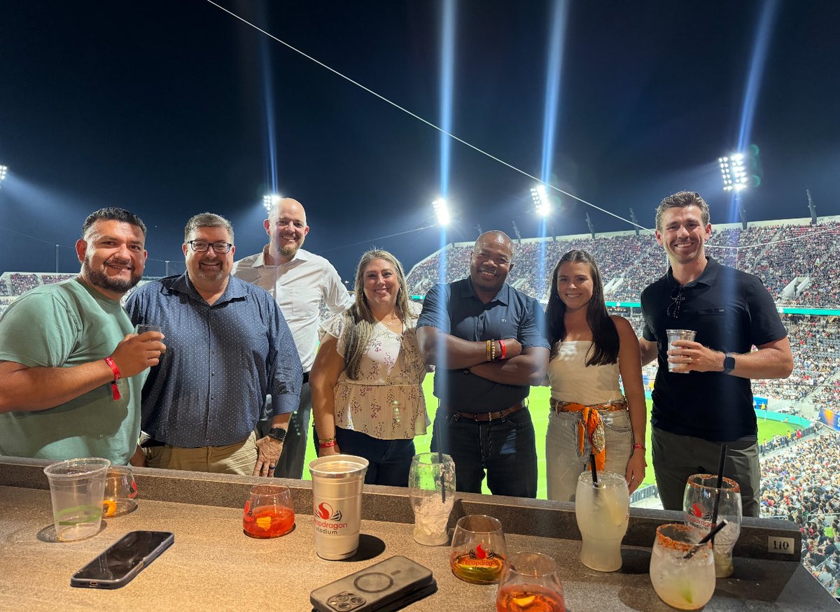 InfocenterIO's tweet image. A great time supporting San Diego FC! 🏝️ ⚽️ 

It was a pleasure connecting with our clients, @ServiceNow, and colleagues at Insight. We value every opportunity to strengthen relationships and collaborate on innovative solutions.

#Infocenter #Insight #ServiceNow #SanDiegoFC