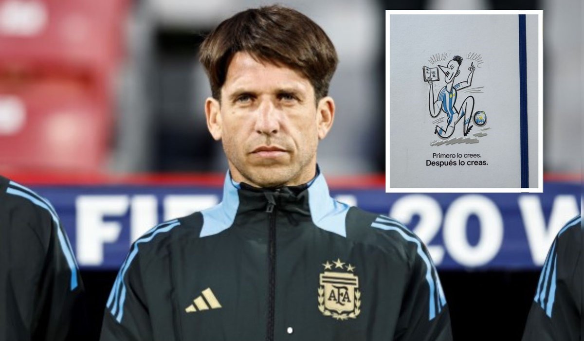 dm_provenzano's tweet image. Diego Placente y sus cuadernos: el regalo con el que sorprendió a los jugadores de la Selección Sub 20 que juegan la semifinal del Mundial contra Colombia

📝 @clarincom 
clarin.com/deportes/diego…