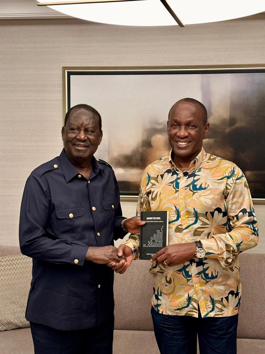 CAPT. MIKE MUKULA MORNS HIS FRIEND BABA HON. RAILA AMOLO ODINGA!

By Capt. Mike Mukula

Today, I mourn with deep sorrow and an aching heart the passing of Rt. Hon. Raila Amolo Odinga ,affectionately known across Africa as Baba. His departure marks the end of an era, not only for