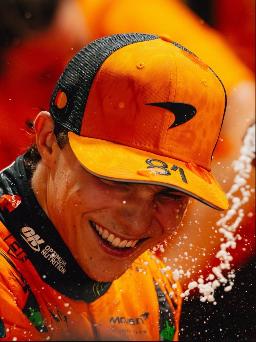 PIZZAPIASTRI's tweet image. 🥹🫧🧡