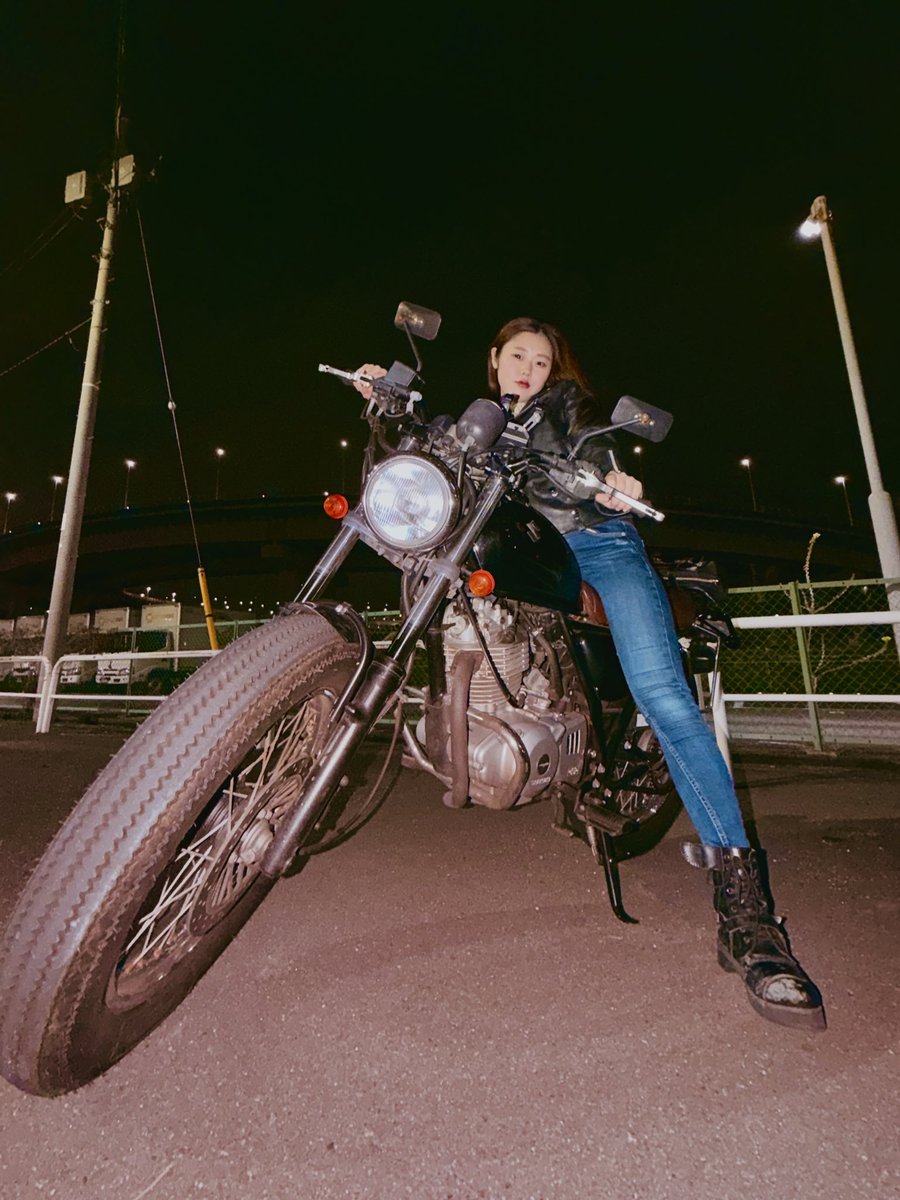バイクはファッションで何が悪いの？
乗ってる自分が可愛いのは当たり前でしょ。

なんでバイク乗ってるかって言ったらただ「好き」で「楽しい」だけだよ。

ちゃんと乗ってあげてればそれは愛だと私は思うがね。