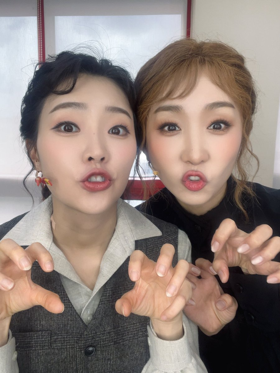 김려원 tweet media