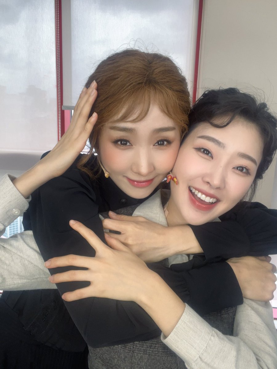 김려원 tweet media