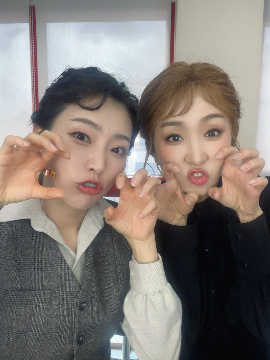 김려원 tweet media