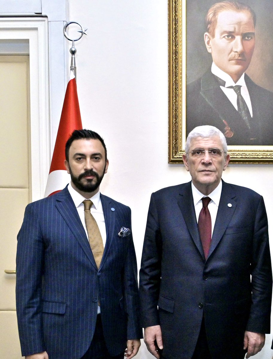 GunesOcalan's tweet image. Değerli Bir Görüşme, Güçlü Bir Başlangıç🇹🇷
​Avaz Araştırma ve Strateji Merkezi İstanbul İl Başkanı olarak, 
İYİ Parti&apos;mizin Genel Başkanı 
Sayın Müsavat Dervişoğlu&apos;nu makamında ziyaret etme onurunu yaşadık.
Avaz İstanbul&apos;un çalışmaları ve gelecek hedefleri hakkında kapsamlı uzun…