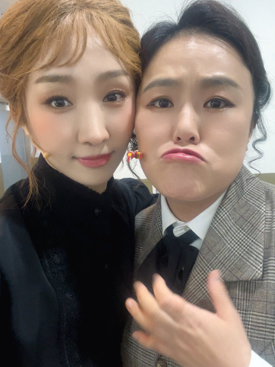 김려원 tweet media