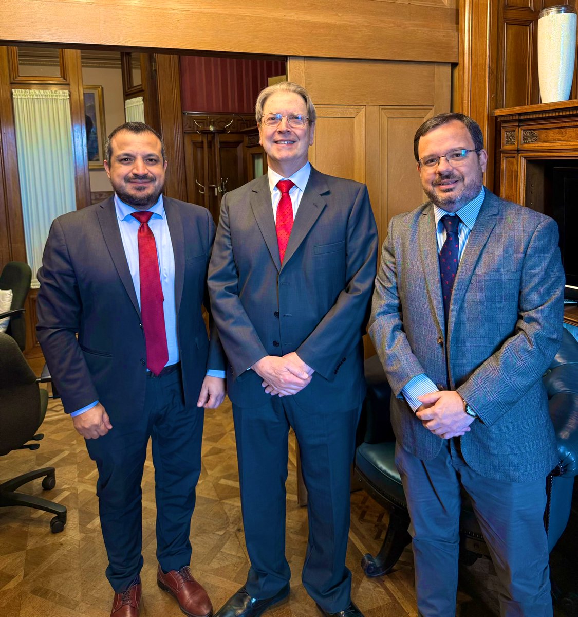 Hoy el <a href="/SenadoUy/">Senado Uruguay</a> dará sanción definitiva a la ley eutanasia. Participará en la sesión @OpePasquet, autor del proyecto. Es una gran alegría que pueda estar presente en el debate de su propia iniciativa.