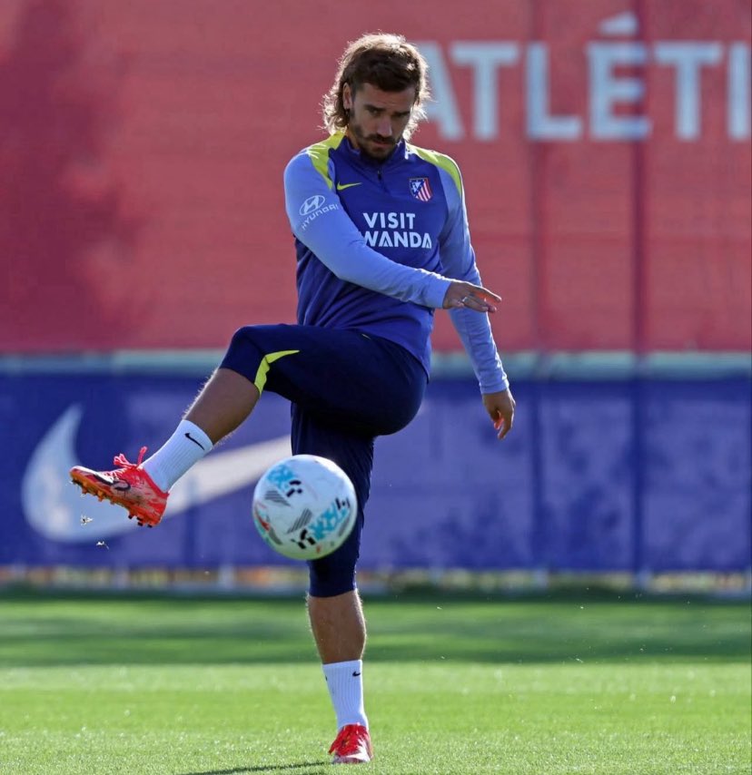 world Griezmann tweet media