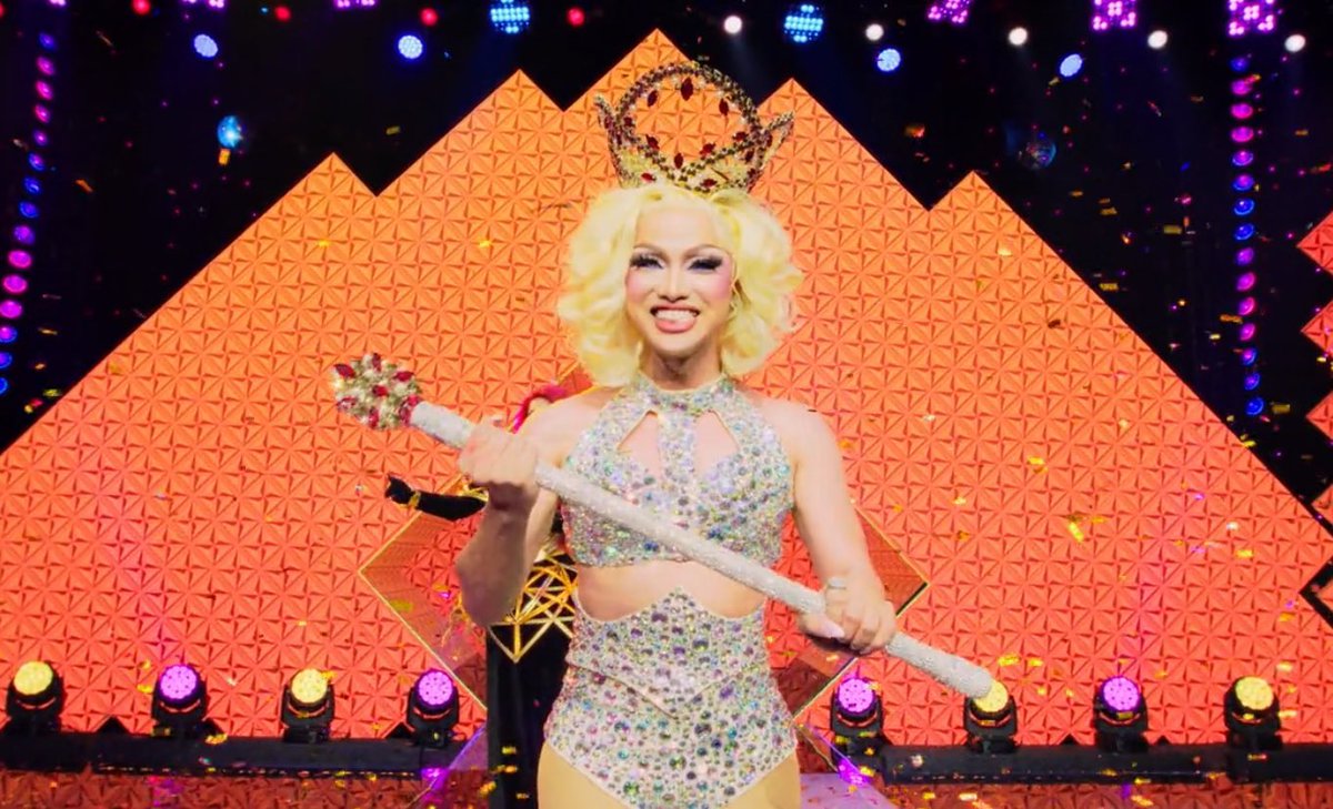 2 out of 3 queens of #DivineDivas already have a crown! 👑

Congratulations <a href="/brigiding/">brigiding</a>! 🎉

#SlaysianRoyale #DragRacePH