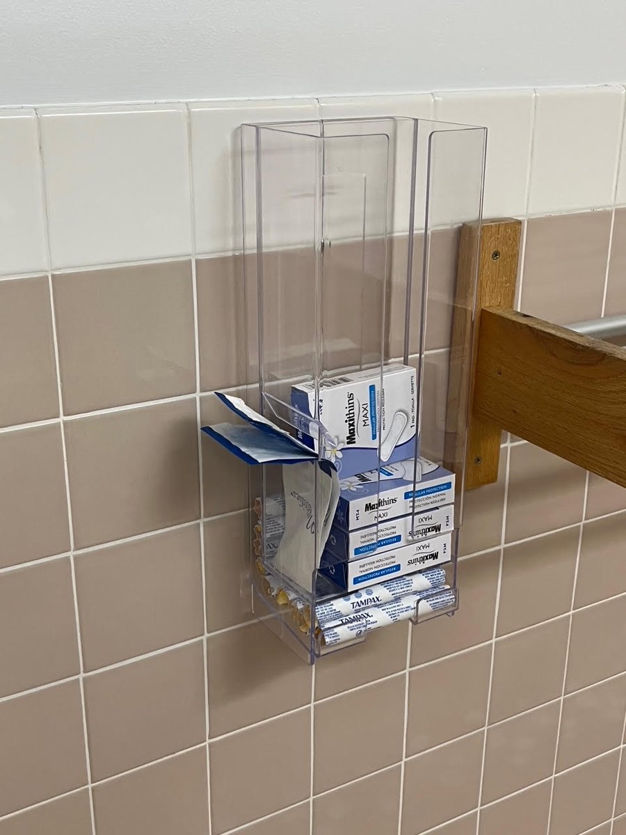 MichaelH_MN's tweet image. ⚠️ St. Cloud State University ⚠️
Yes, they’re now putting tampons in the men’s room.
Our university system is broken, SCSU is proof.
Maybe start by offering degrees that actually lead to jobs.
(Photos: Gov. candidate Jeff Johnson.)
🧵coming soon