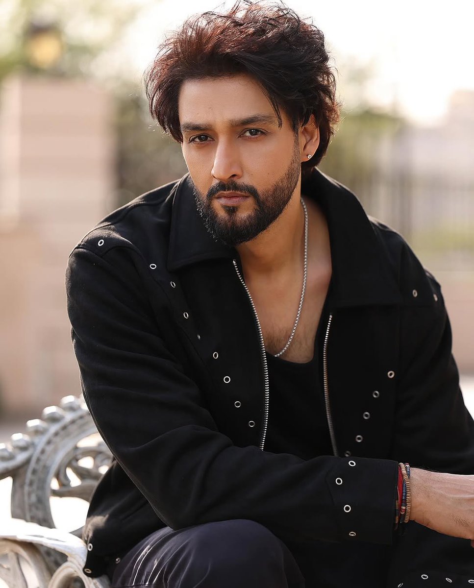 #SourabhRaajJain has beautifully showcased his incredible range from Shri Krishna to Dhananand, and recently as Raghav in #TuDhadkanMainDil