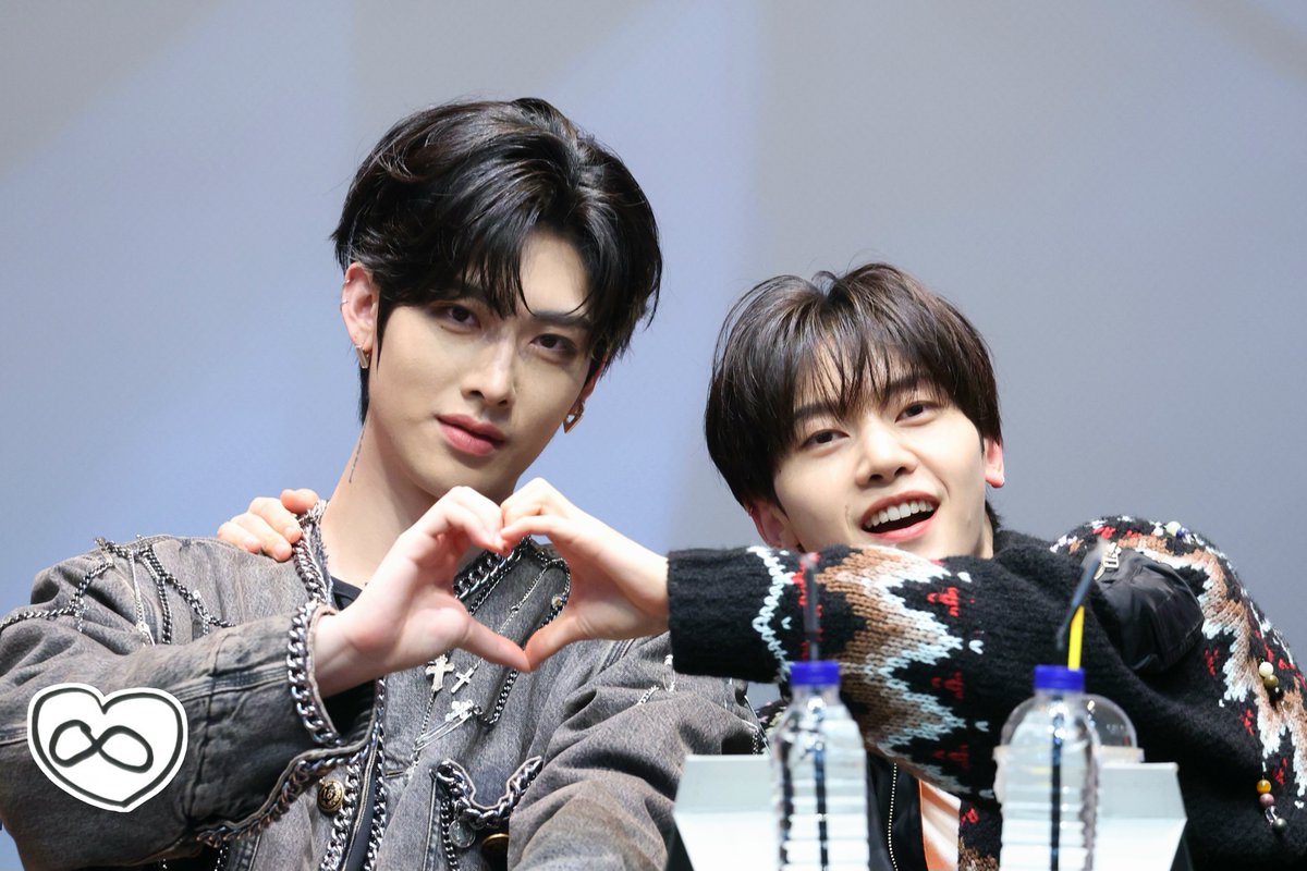 matt_0528_0710's tweet photo. 251015

ฅ^•ω•^ฅ

#석매튜 #SEOKMATTHEW #ソクマシュー
#리키 #RICKY #リッキー
 #ZEROBASEONE #제로베이스원 https://t.co/GUpErsOcXQ